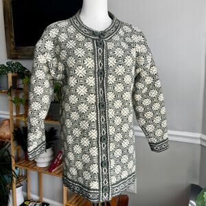 Vintage 70s Olive Green Nordic Wool Cardigan Sweater Size Medium
